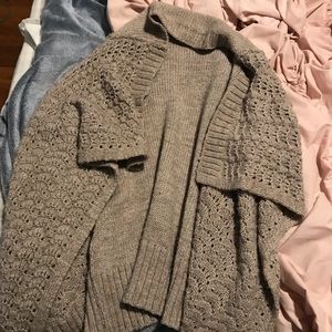 American Eagle sweater
